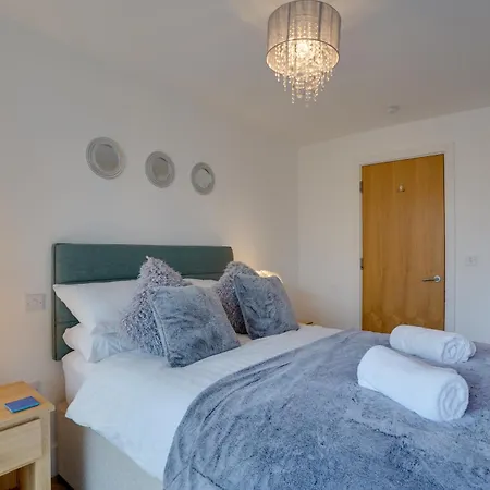 Eider Cottage: Lake View & Access In The Cotswolds Cirencester Exterior photo