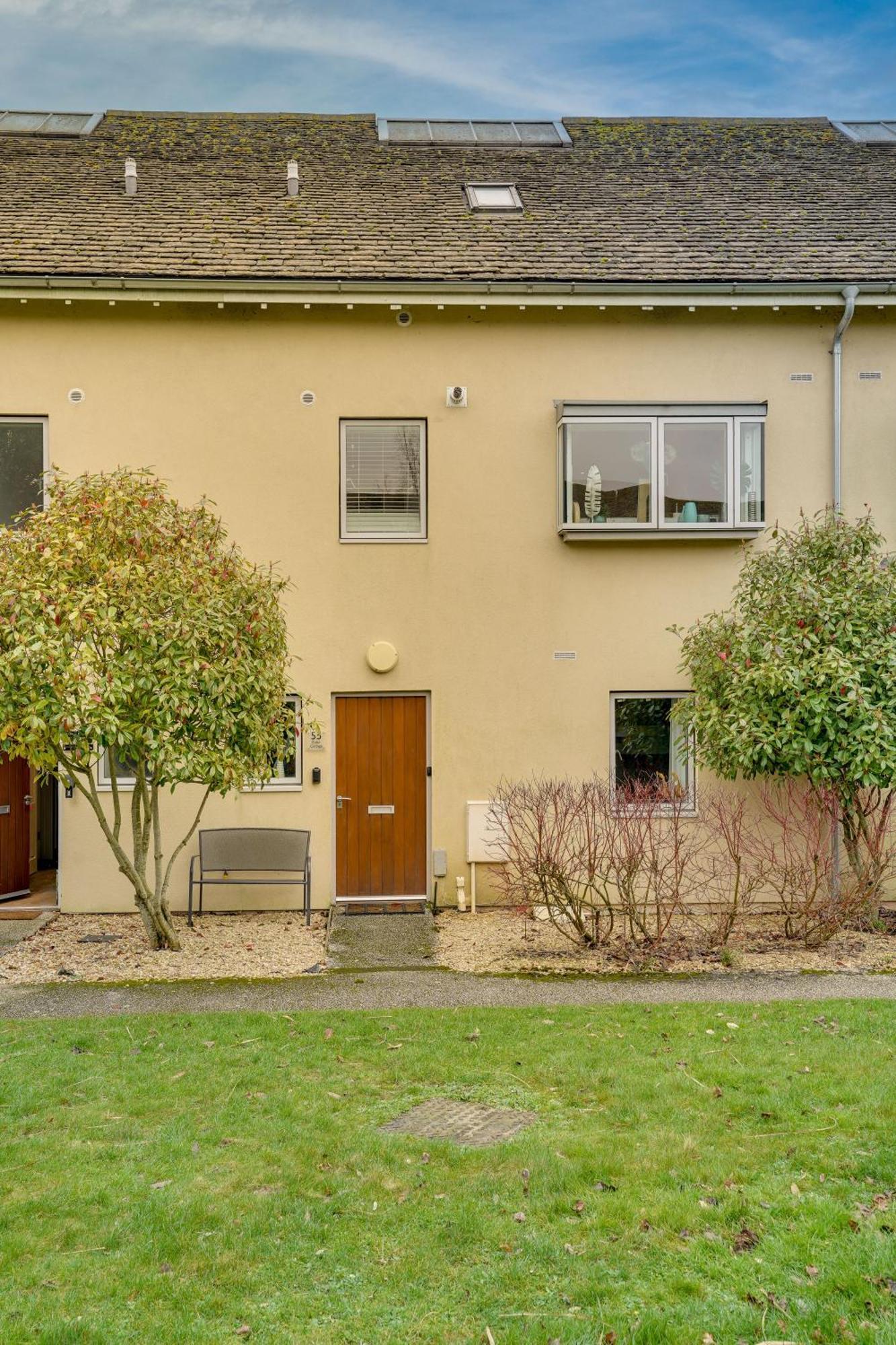 Eider Cottage: View & Access In The Cotswolds Cirencester