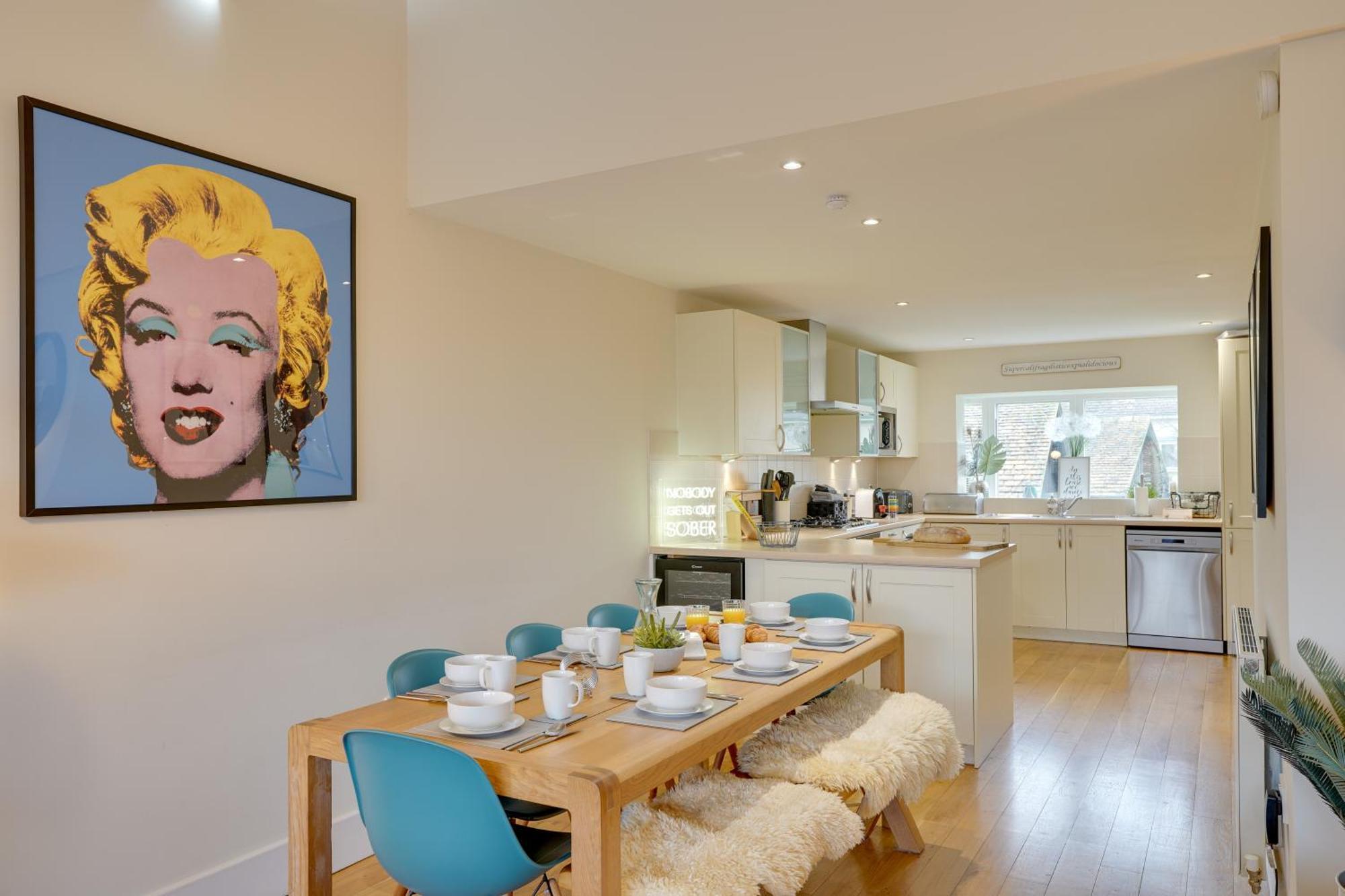 Eider Cottage: View & Access In The Cotswolds Holiday home