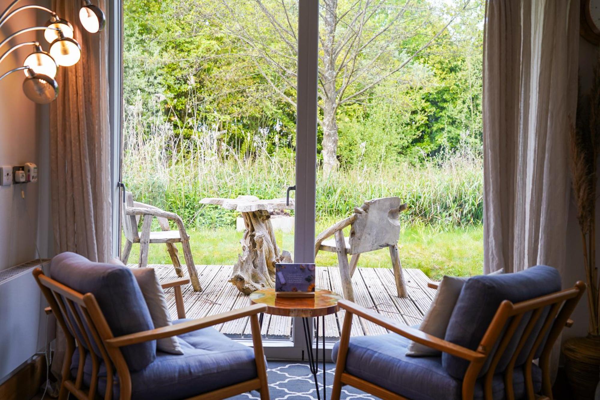 Eider Cottage: View & Access In The Cotswolds Holiday home